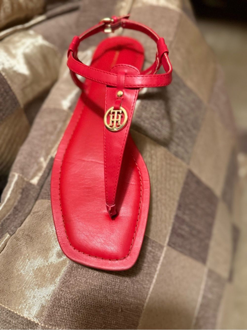 Tommy Hilfiger Red Leather T-Strap Sandals with Gold Logo